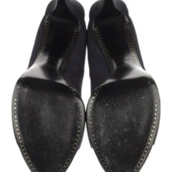 CHANEL 2011 Interlocking CC Logo Pumps Women's Size: 40.5 box says 41.5* - Picture 5 of 5